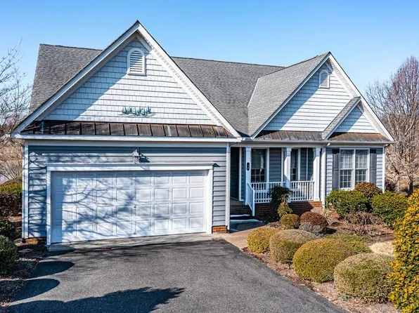 28 Mount Jean S, Irvington, VA 22480