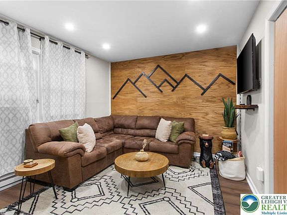 5th image of 7483 Cottage Ln