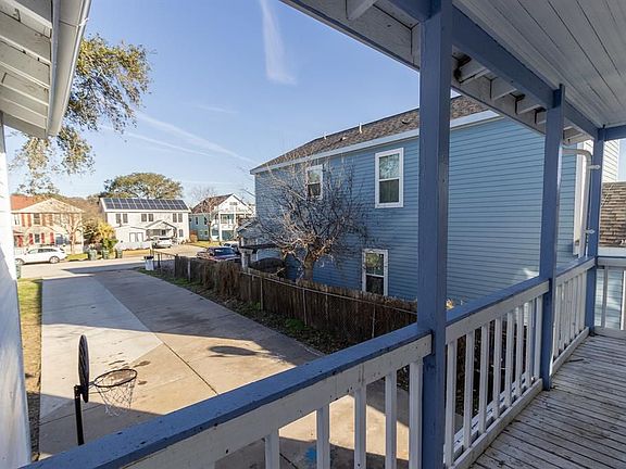 4th image of 4817 Avenue Q 1/2