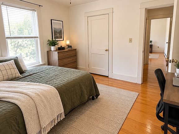 4th image of 66 College Ave #4