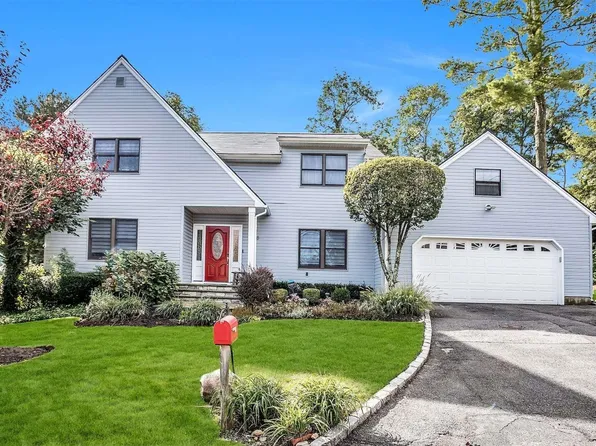 918 The Concourse, Oyster Bay, NY 11771