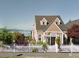 818 12th St, Bellingham, WA 98225