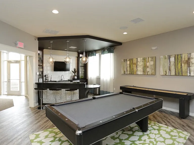 Kendallwood Apartments — Photo 7