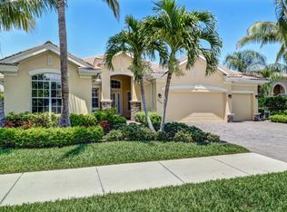 16009 Delarosa Ln, Naples, FL 34110