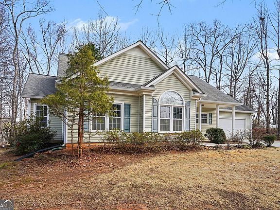 3rd image of 144 Amidon Dr