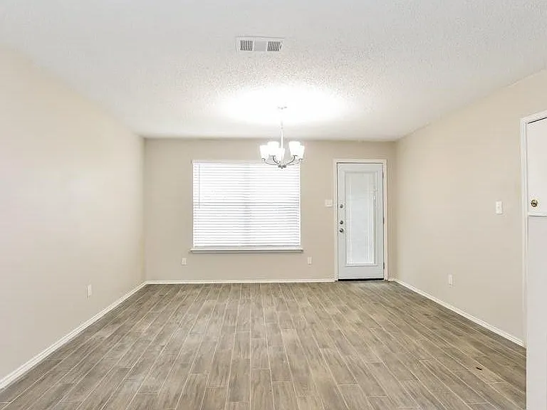 1708 Beau Ct — Photo 24