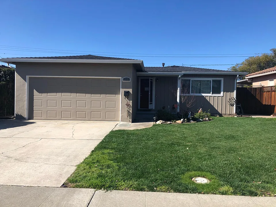 819 San Ramon Ave