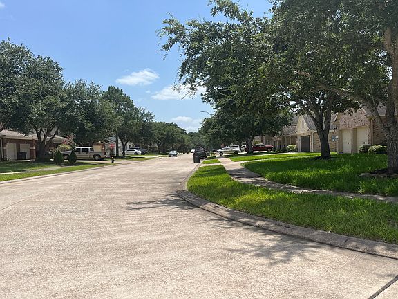 4th image of 3216 Layton Place Dr
