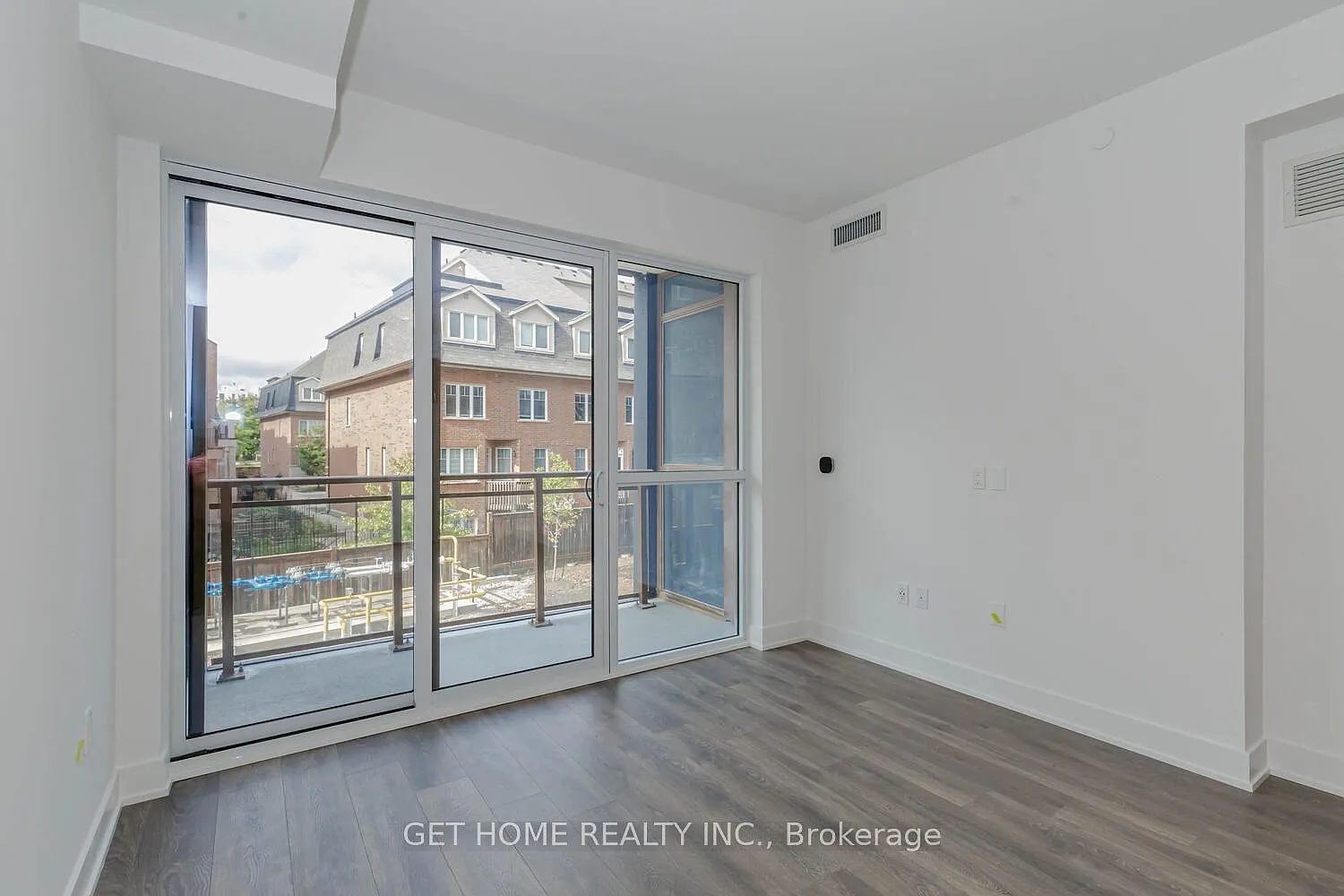 1 bed, $2,100 — Photo 2