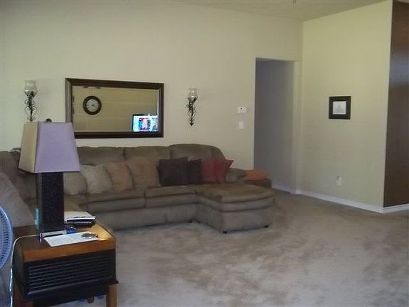 4th image of 6495 Woodridge Dr