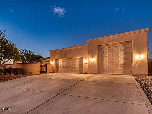3rd image of 2861 Briarcrest Dr