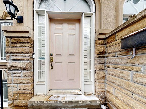 4th image of 105 Doris Ave
