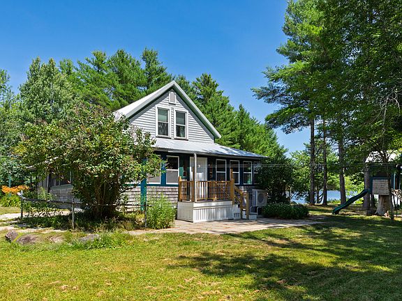 5th image of 33 Sunshine Farm Road