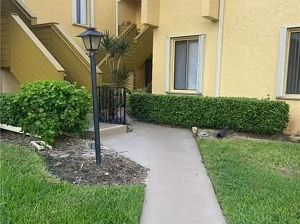 5313 SE Miles Grant Rd Unit 107, Stuart, FL 34997