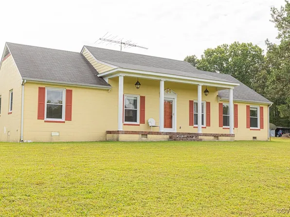 17106 Napier Dr, Doswell, VA 23047