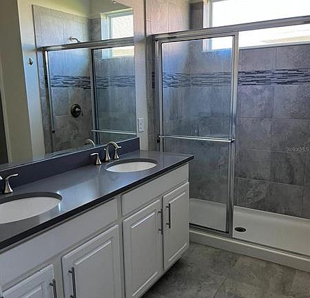 5th image of 2710 Creekmore Ct