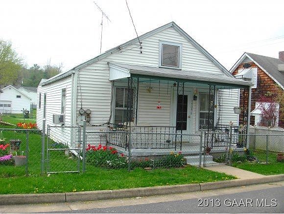 2nd image of 1408 2nd St