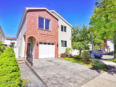 81 Evergreen St, Staten Island, NY, 10308