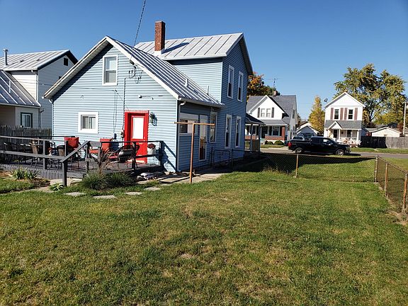 4th image of 824 Kercher St