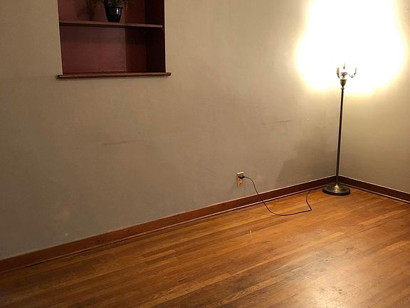 4th image of 695 Beechwood St