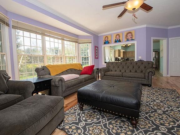 3rd image of 52428 Woodington Ct