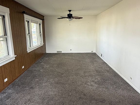 3rd image of 3474 Lincoln Ave