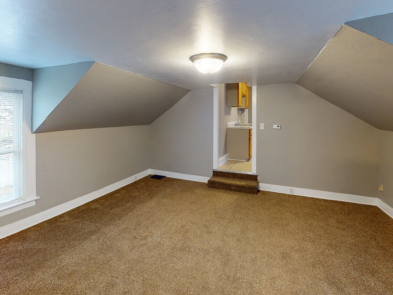 622 S. Peoria - 2 — Photo 4