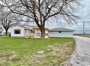 901 E Old 36, Alexander, IL 62601