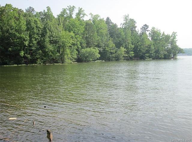 2nd image of 127 Forest Lake Ct #12