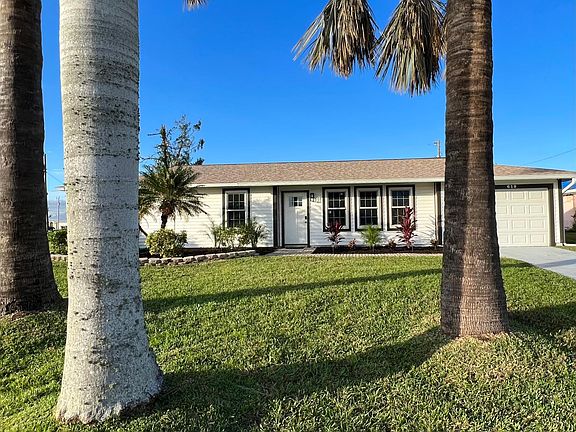 3rd image of 619 NW 2nd St