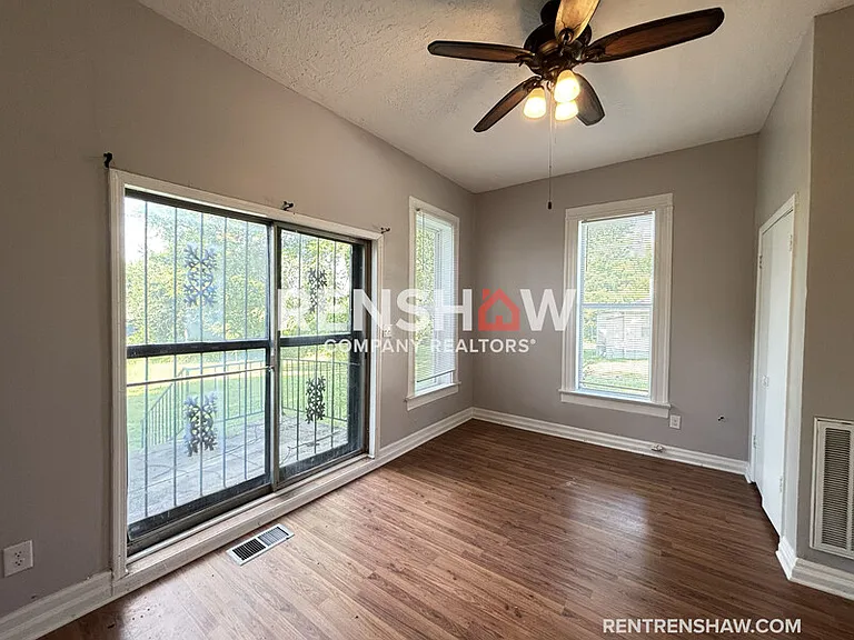 1817 Edward Ave — Photo 15
