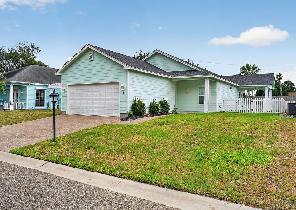 1st image of 7 Primrose Dr
