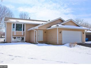 6603 Meadowlark Ln N, Maple Grove, MN 55369