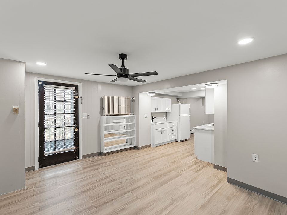 1st image of 103 Washington St #1C