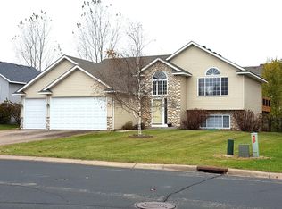 1994 Ormond Dr, Shakopee, MN 55379