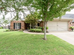 11705 S Willow St, Jenks, OK 74037