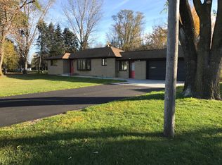 915 S Mackinaw Rd, Kawkawlin, MI 48631