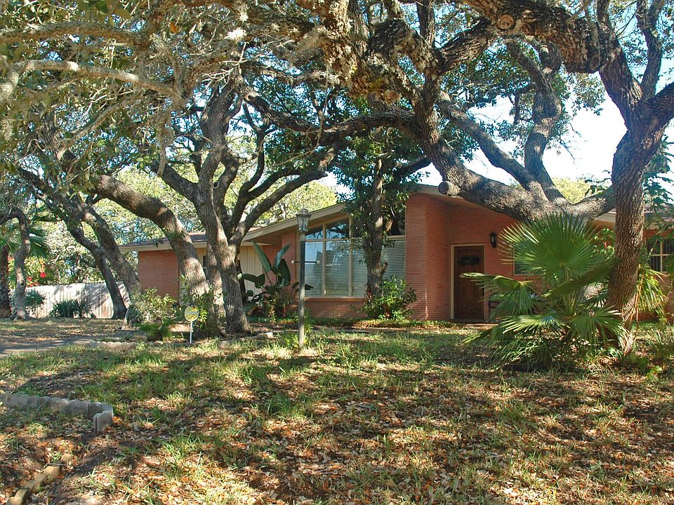 1st image of 1910 Percival Ave