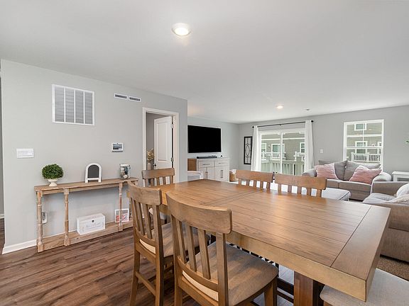 5th image of 8738 Orchid Dr