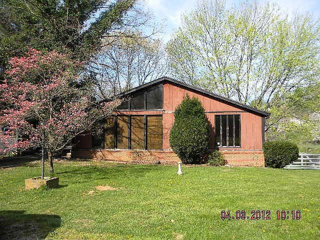 1st image of 580 White Pine Dr
