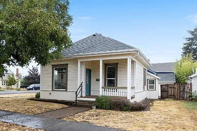 908 SE Shelton St — Photo 16
