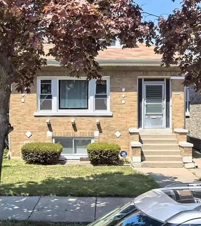 1st image of 5036 W Parker Ave
