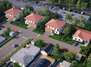 4432 SW 52nd St, Dania Beach, FL 33314