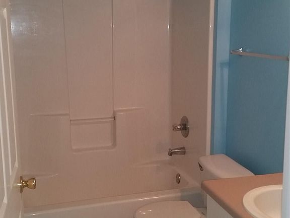 3rd image of 512 Desert Oak Dr