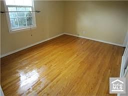 5th image of 1052 E Marbury St