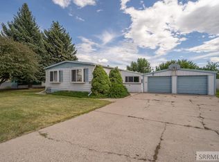966 Parkway Dr, Blackfoot, ID 83221