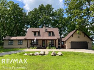 4034 S Crapo Rd, Ithaca, MI 48847