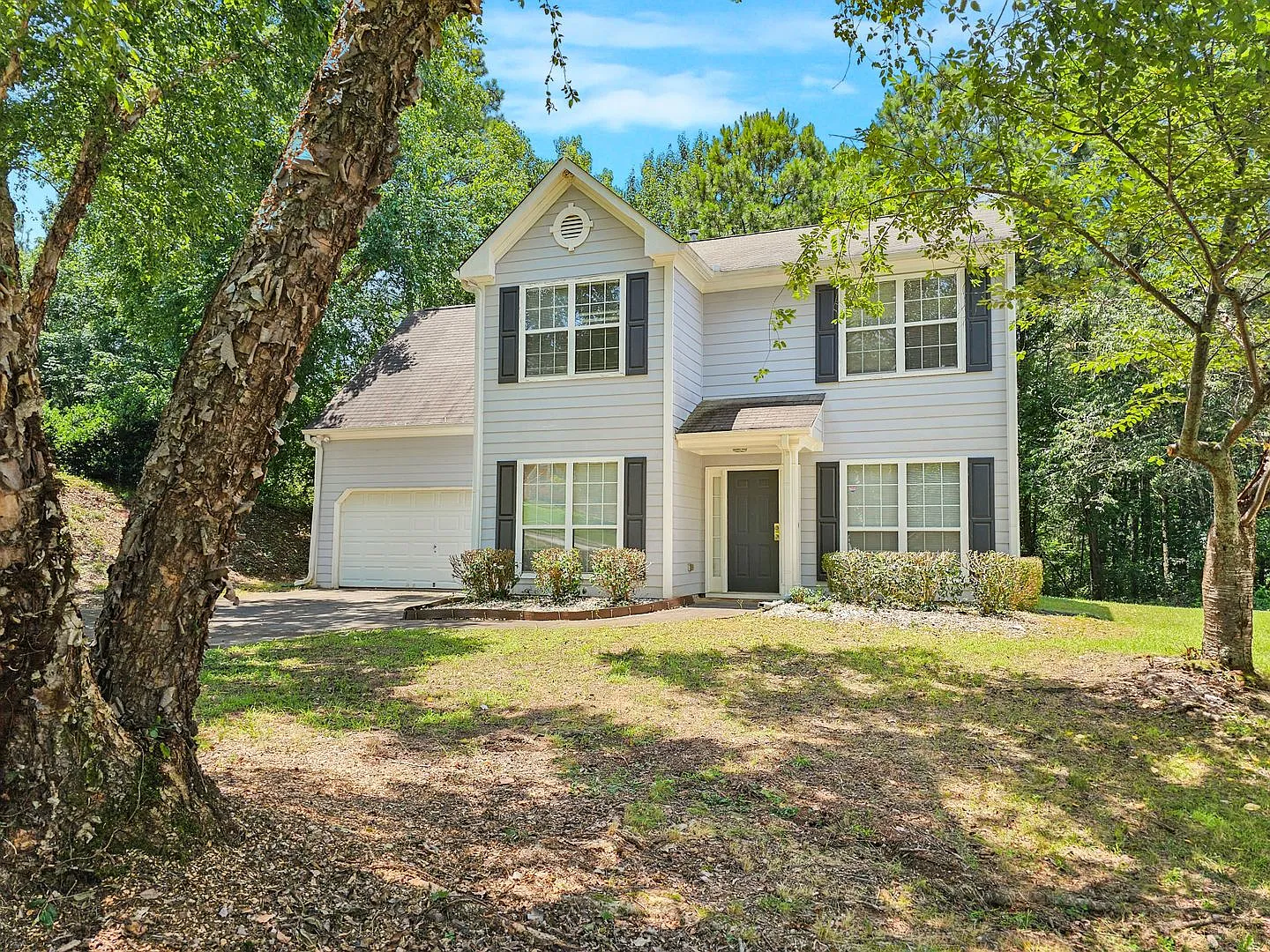Coming Soon Spacious 3-Bedroom Home In Springchase | Cul-de-Sac Location — Photo 3
