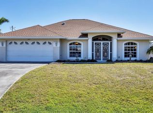 1317 Le Pera Rd, Englewood, FL 34223