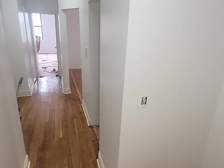 1575 Grand Concourse #54B — Photo 4